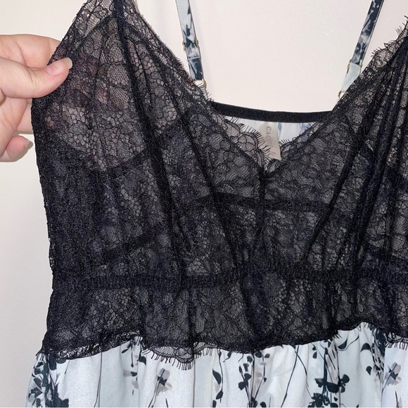 Cacique Maxi Length Nightgown with Lace Bodice Size 18/20 - Picture 3 of 6